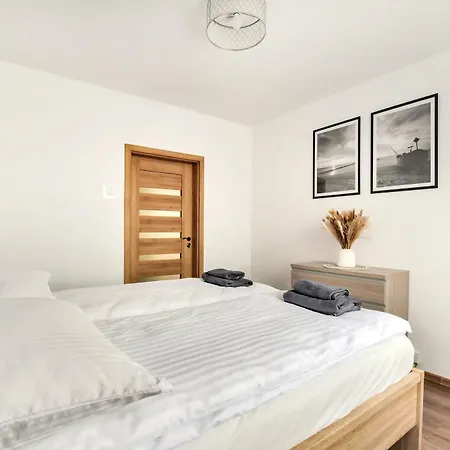 Point Apartment, Center سوسنوفييتس